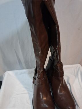 Women's Brown Knee-High Leather Boots